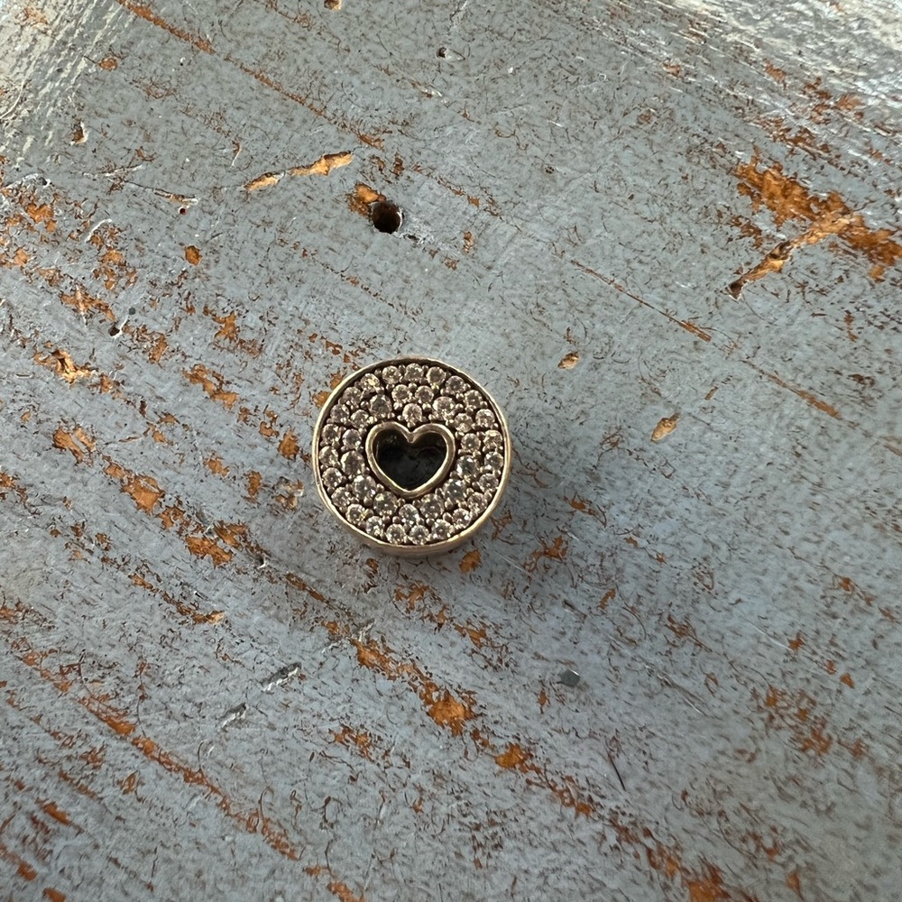 Pandora happy anniversary charm